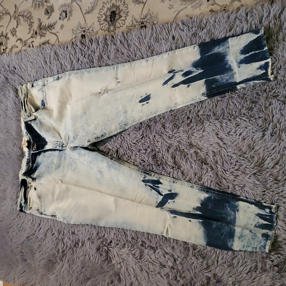 SZ 18/20 BNWOT RED JEANS NYC DISTRESSED TYE DYE